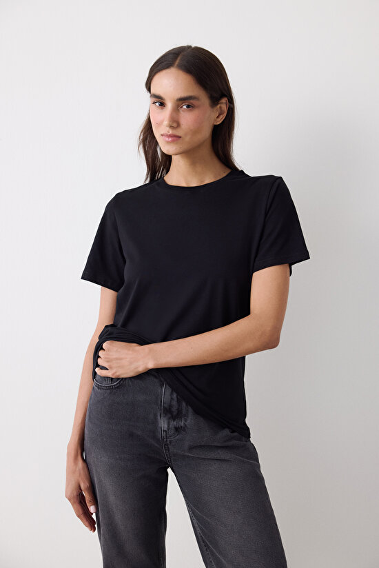 Siyah Essential Fit Kısa Kollu Tişört - 1
