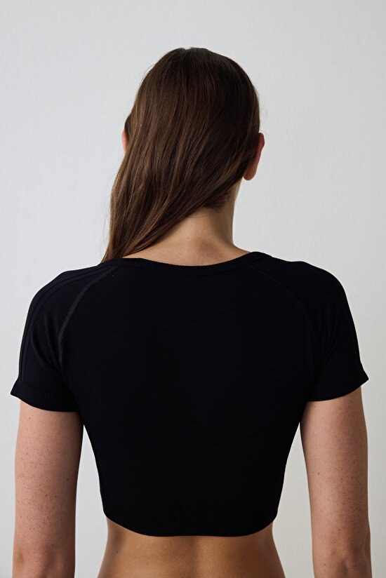 Siyah Dikişsiz Slim Fit Kısa Kollu Crop Spor Üst - 5