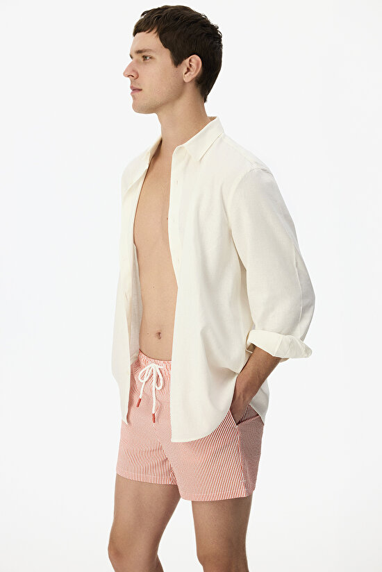 Man Multicolor Red Tissue Shorts - 2