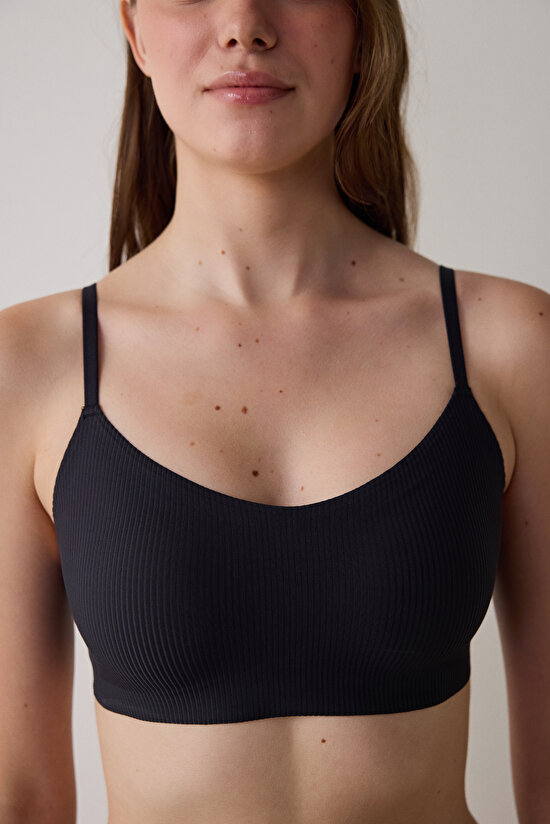 Siyah Fit Dikişsiz Balensiz Push Up Sütyen Siyah Fit Dikişsiz Balensiz Push Up Sütyen - 3