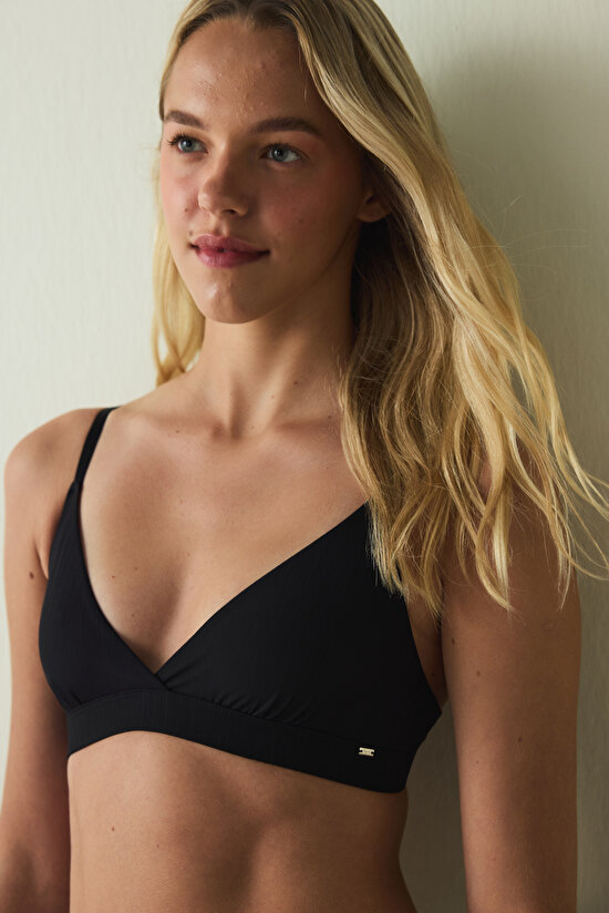 Black Non-wired Non-Padded Micro Triangle Bra - 3