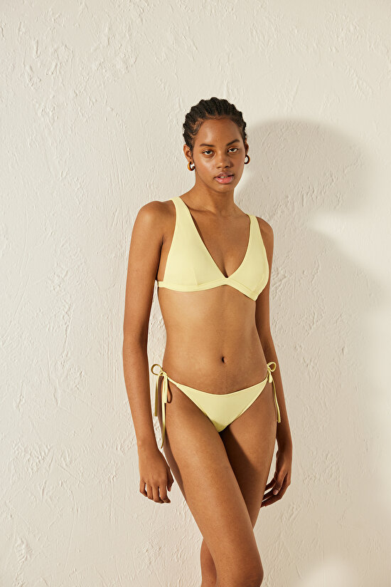 Basic Deep V Model Sarı Bikini Üstü - 2