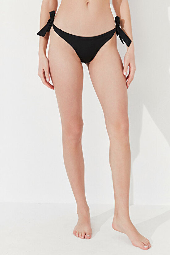 Siyah Basic Yandan Bağlama Detaylı Brazilian Bikini Altı - 1