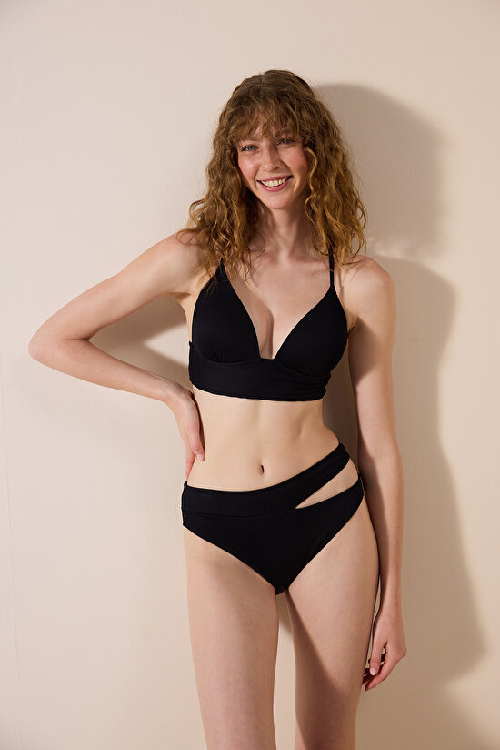 Brigett Cut Textured Black Bikini Bottom - 5