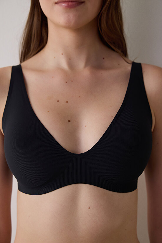 Siyah Fİt Dikişsiz Balensiz Çıkarılabilir Kaplı Dekolte Sütyen - 4