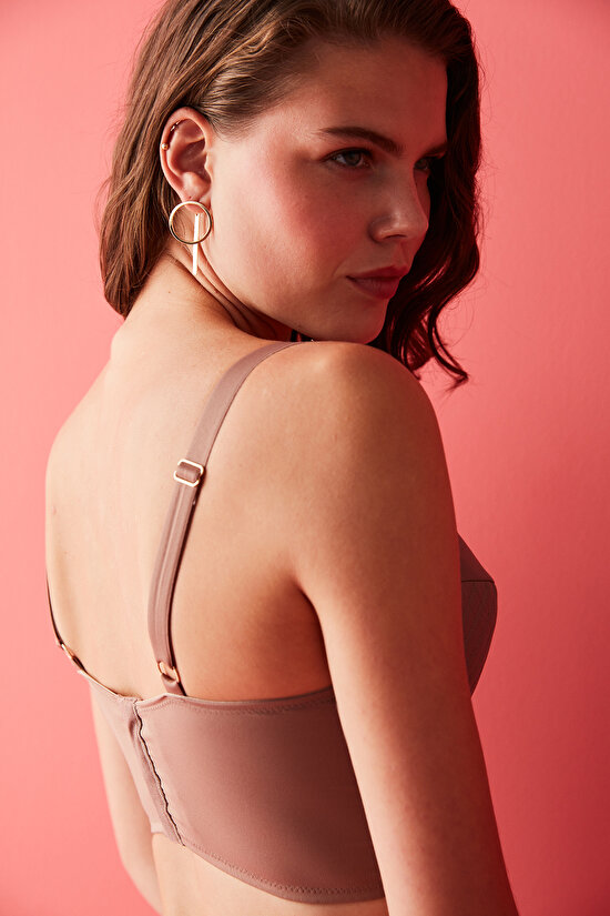 Bej Rengi Askıları Zincirli Deri Büstiyer - 4