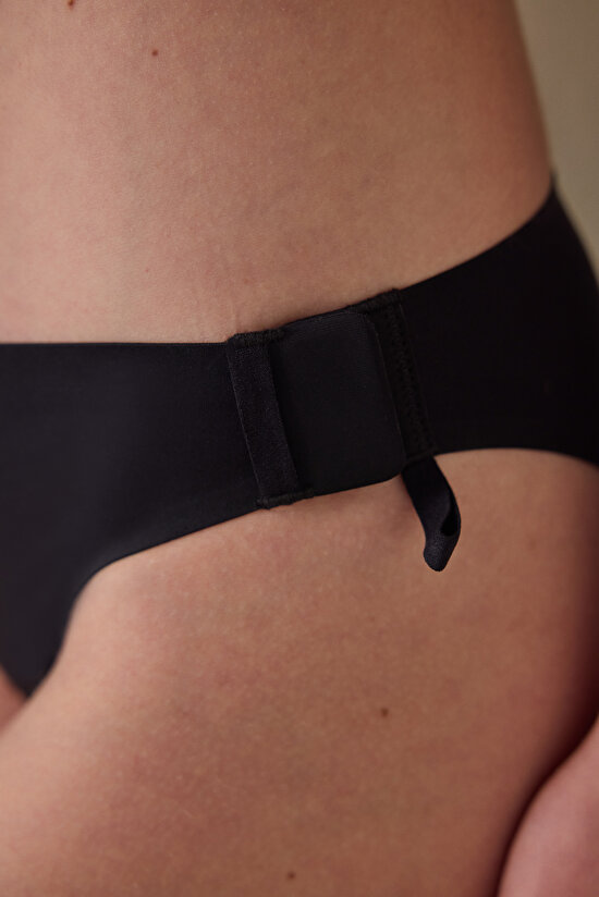 Black Seamless Non-Trace Mid Waist Briefs - 3