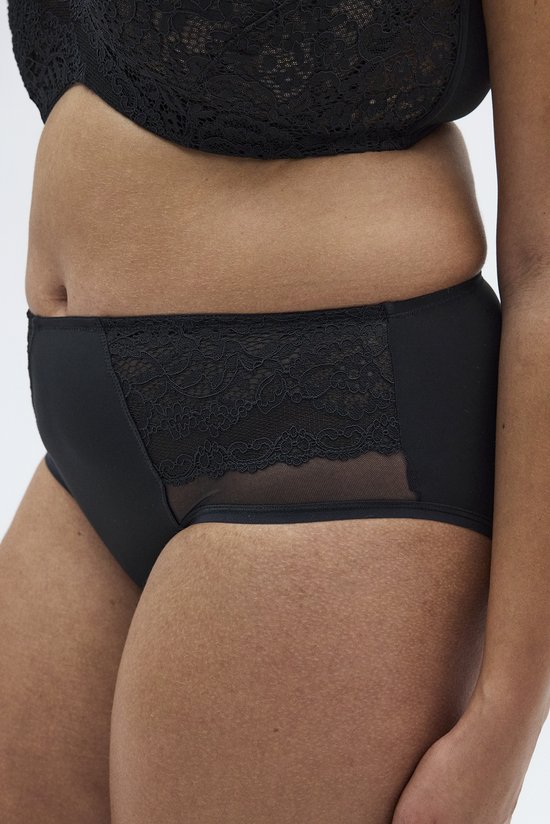 Siyah Dantel Detaylı Cover Düşük Bel Slip Külot - 1