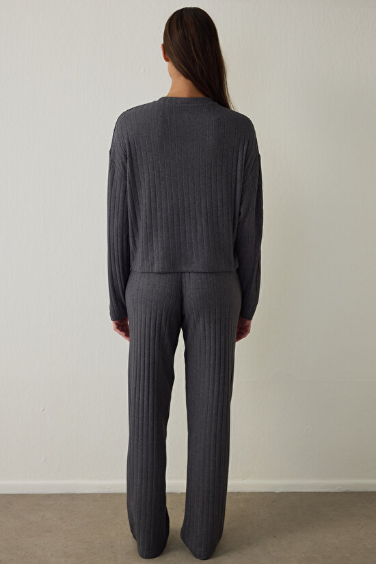 Antrasit Kuromi Baskılı Kayık Yaka Uzun Kollu Pijama Takımı - 5