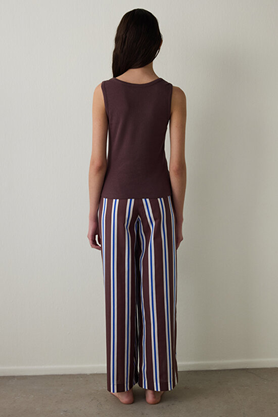 Kahverengi Istanbul Kardeleni Çizgili Bisiklet Yaka Askılı Pamuklu Pijama Takımı - Inspired by Flora - 5