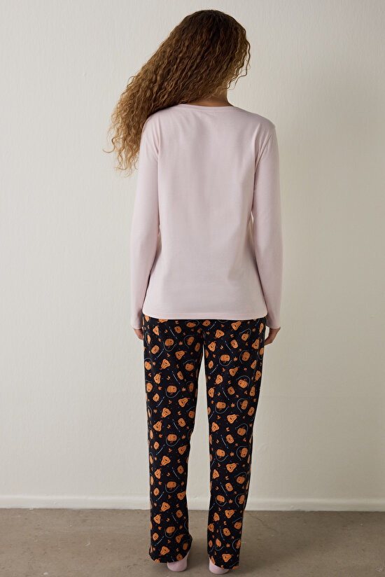 Pumpkin Patterned Crew Neck Long Sleeve Pajama Set Pumpkin Patterned Crew Neck Long Sleeve Pajama Set - 5