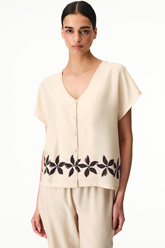 Pastel Beige Petal Shirt & Pants Pajama Set - 4