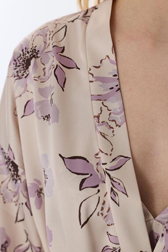 Pastel Beige Petal Satin Robe - 3