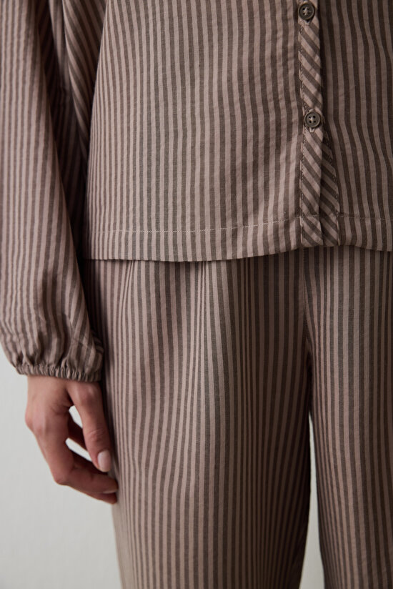 Bej Brownish Ekoseli Gömlek Yaka Pamuklu Bağlama Detaylı Pijama Takımı Bej Brownish Ekoseli Gömlek Yaka Pamuklu Bağlama Detaylı Pijama Takımı - 5