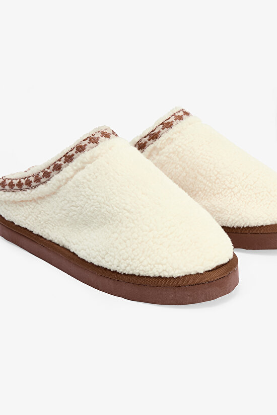 Gardenya Quinn Nakış Detaylı Ev Terliği - 3