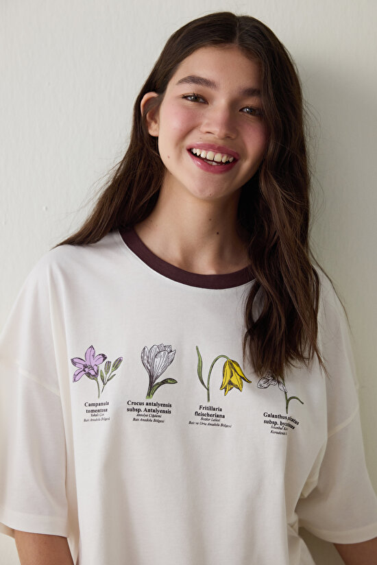 Ekru Bozkır Lalesi Çiçek Baskılı Pamuklu  Bisiklet Yaka Kısa Kollu Şortlu Pijama Takımı - Inspired by Flora - 3