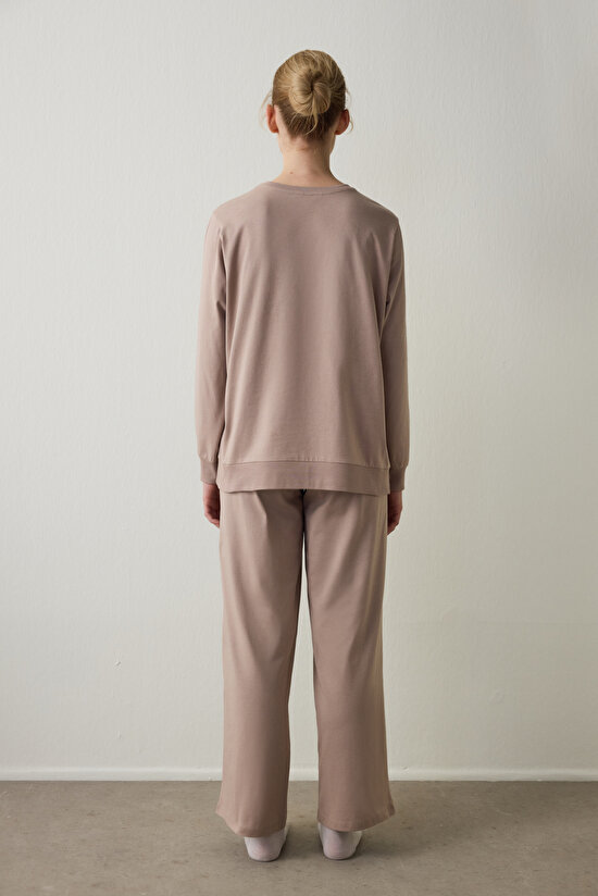 Koyu Bej Hello Friday Baskılı Bisiklet Yaka Pamuklu Uzun Kollu Pijama Üstü - 5