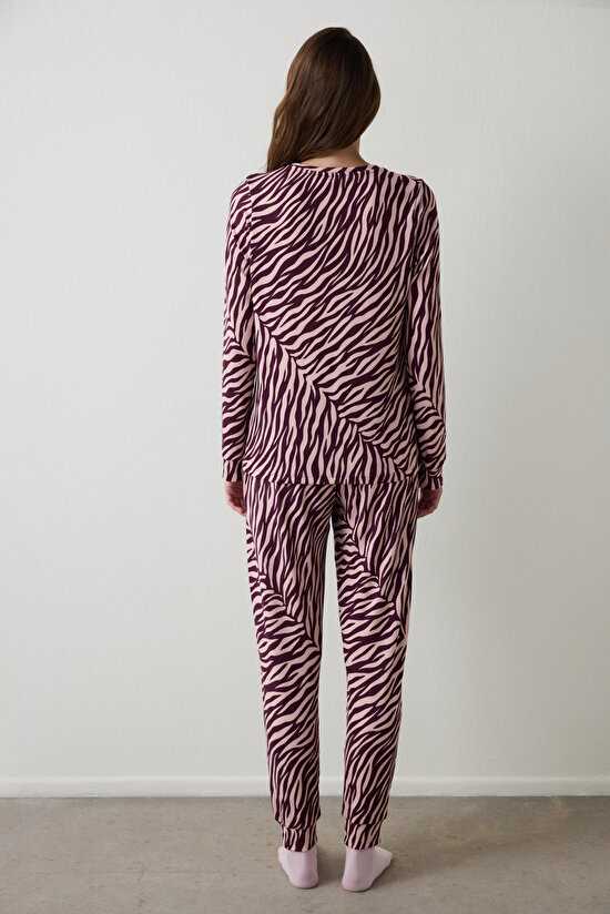 Bordo Zebra Desenli Bisiklet Yaka Uzun Kollu Pijama Takımı Bordo Zebra Desenli Bisiklet Yaka Uzun Kollu Pijama Takımı - 5