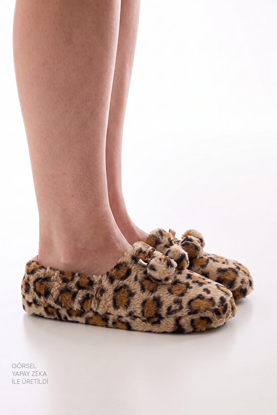 Ekru Tüylü Leopar Ponponlu Patik - 2