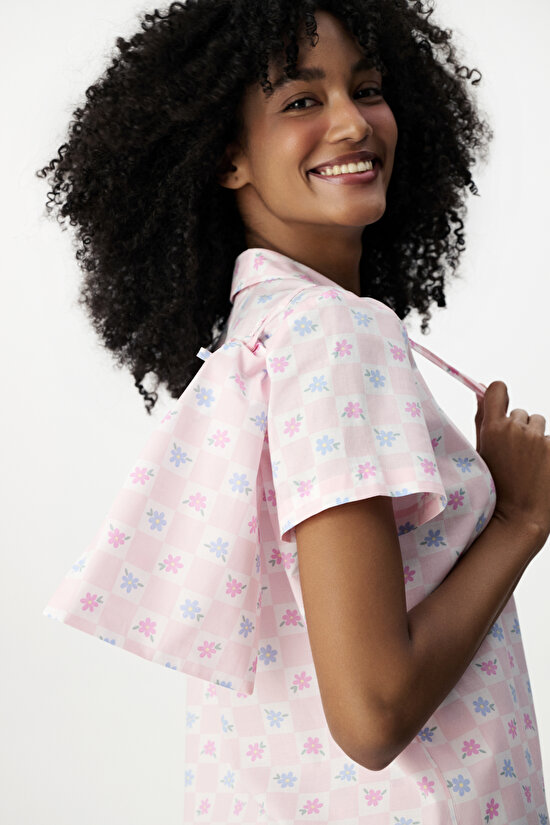 Kırık Beyaz Travel Flowers Pamuklu Gömlek Şortlu Pijama Takımı - 1