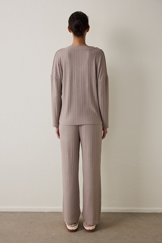 Latte Mocha Soft V Yaka Uzun Kol Pijama Takımı Latte Mocha Soft V Yaka Uzun Kol Pijama Takımı - 5