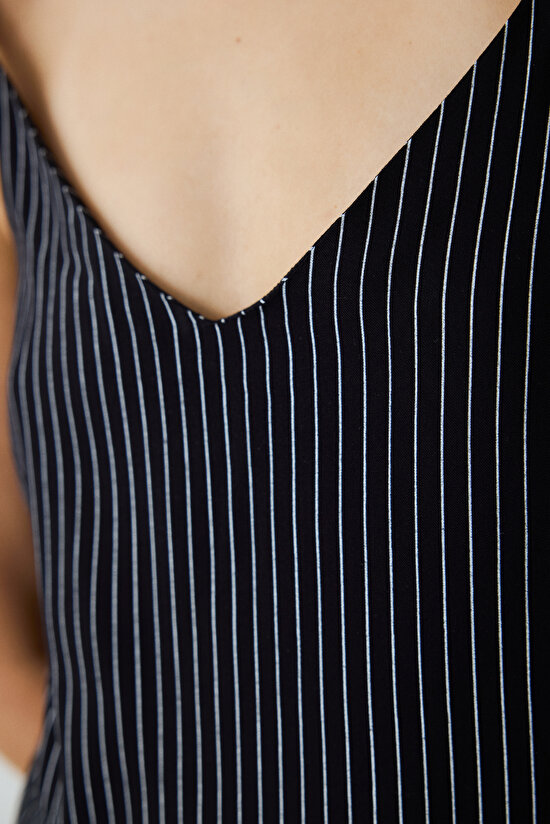 Siyah Çizgili V Yaka Ayarlanabilir Askılı Gecelik - 3