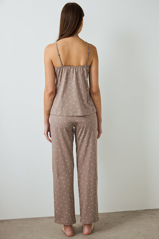 Koyu Bej Pamuklu  Mia Mocha Dantelli Puantiyeli V Yaka Kolsuz Pijama Takımı - 4