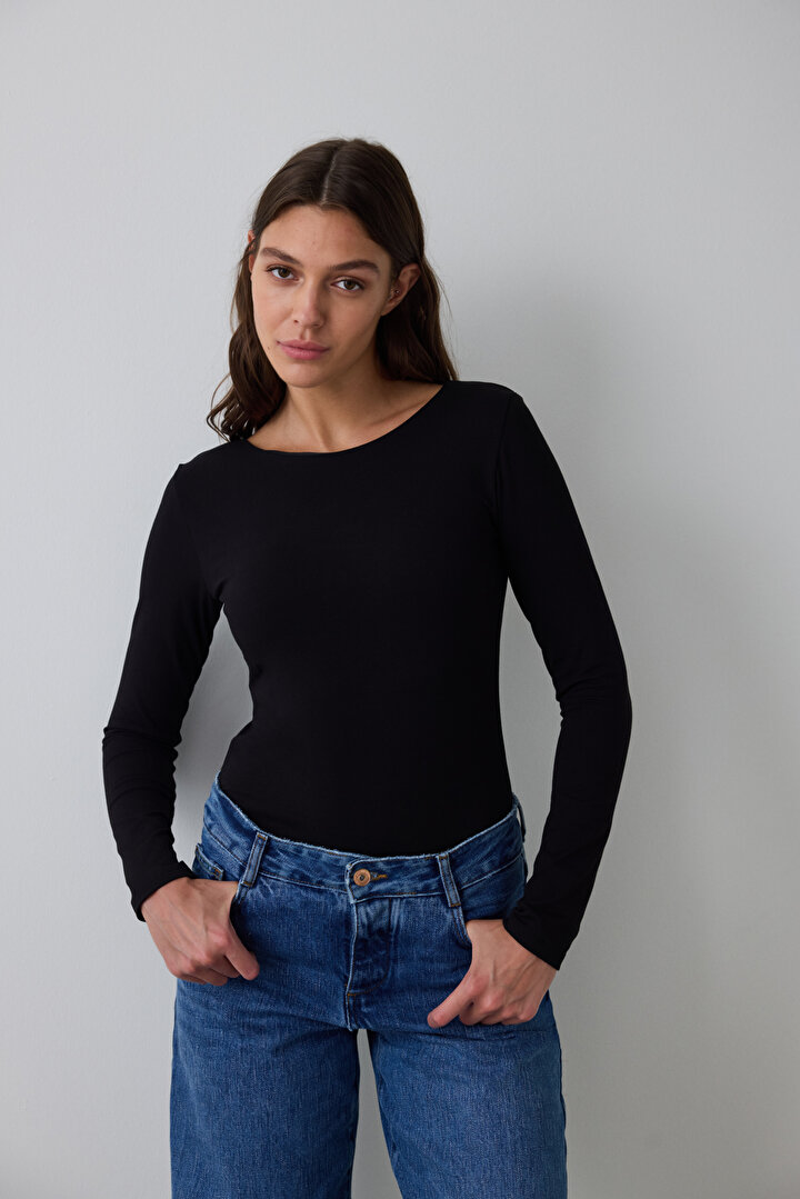 Siyah Bisiklet Yaka Uzun Kollu Slim Fit Sabit Kaplı Üst - 2