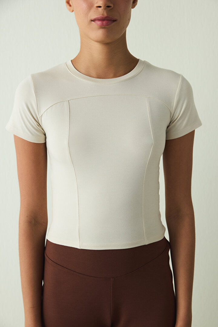 Bej Bisiklet Yaka Kısa Kollu Slim Fit Modal Tişört - 1