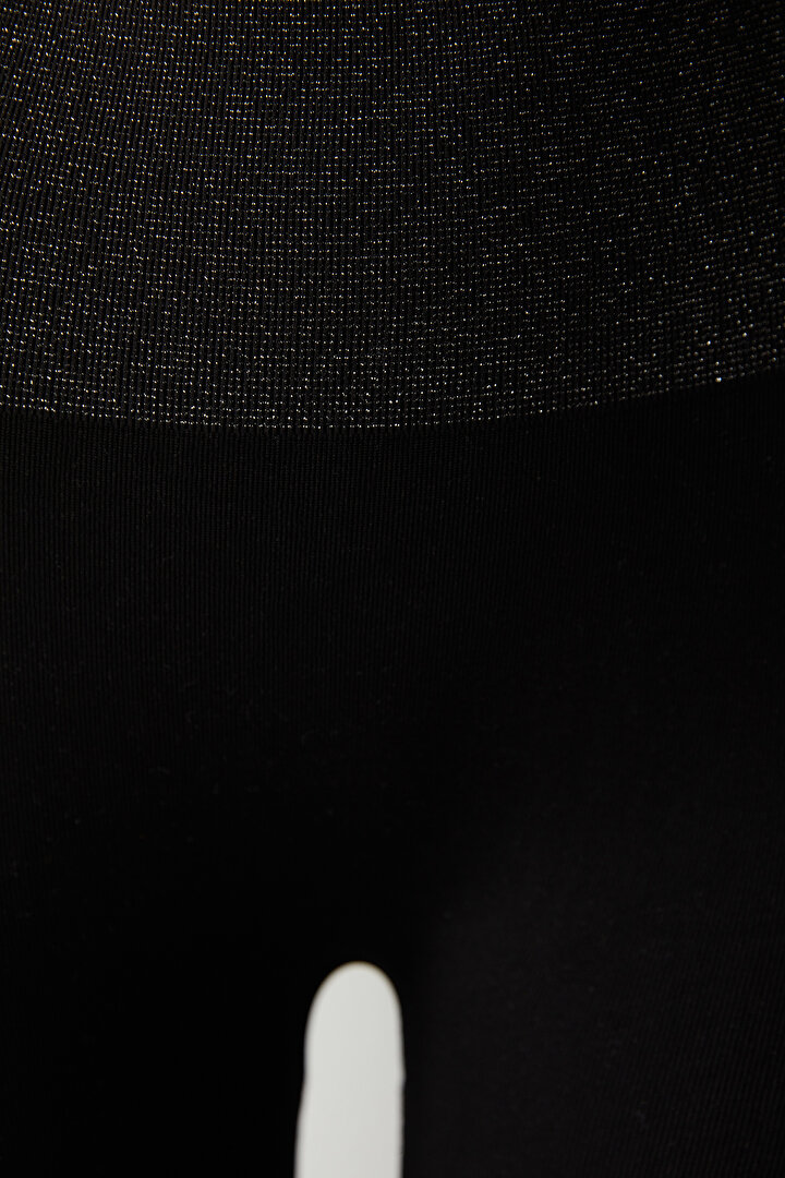 Neylon taytlarda eshak Neylon taytlarda eshak