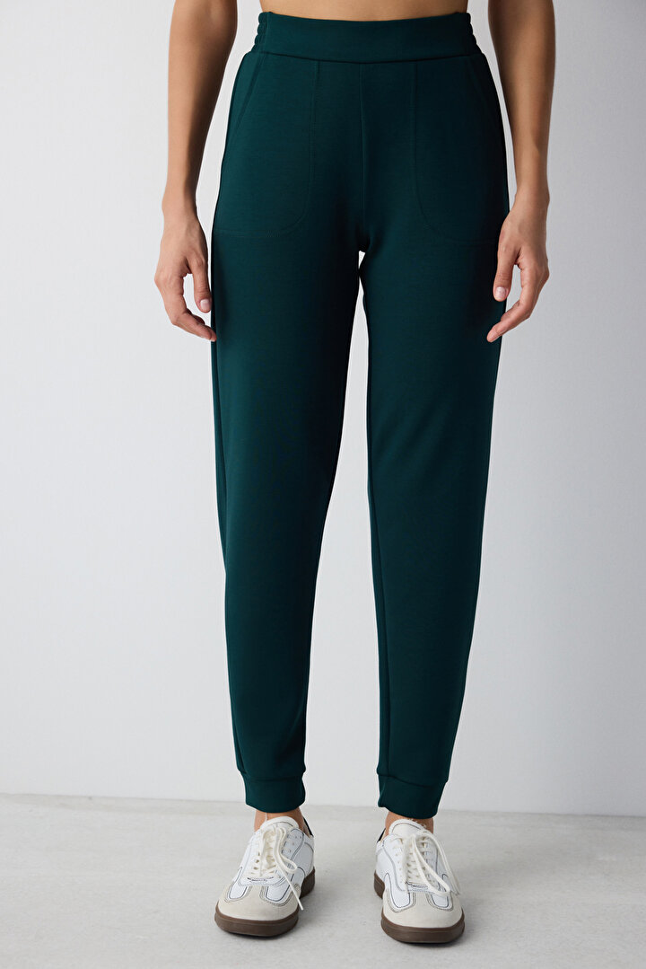 Silky Feel Pocket Detailed Dark Green Jogger - 2