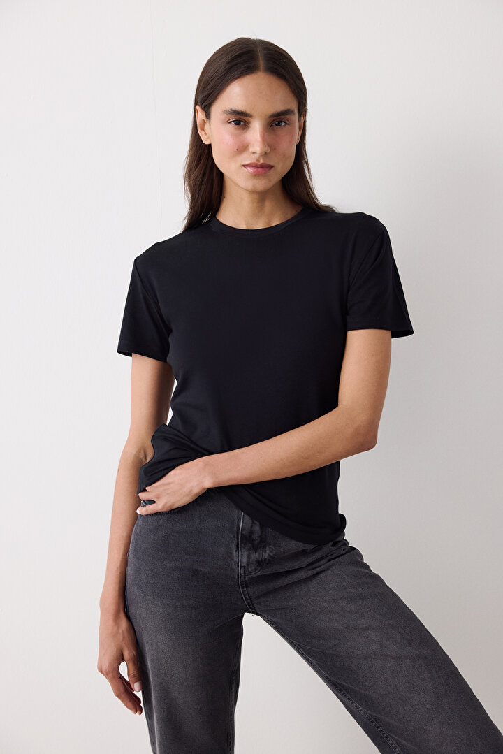 Siyah Bisiklet Yaka Slim Fit Pamuklu Tişört - 2