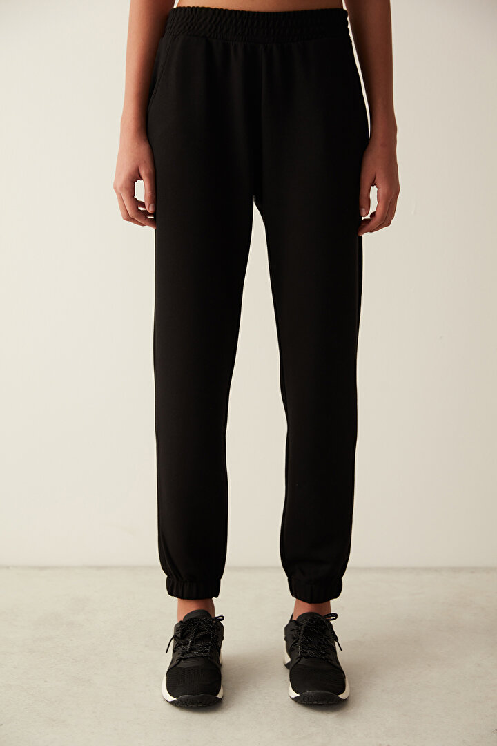 Silky Feel Black Jogger - 2