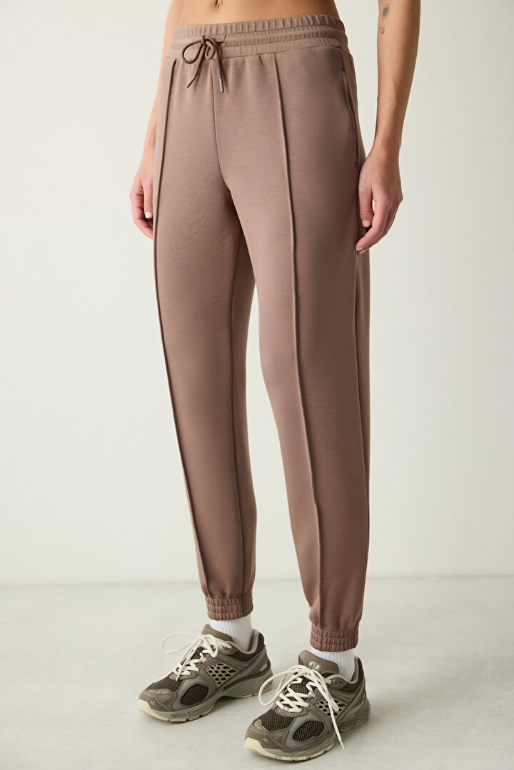 Silky Feel Active Mink Jogger - 1