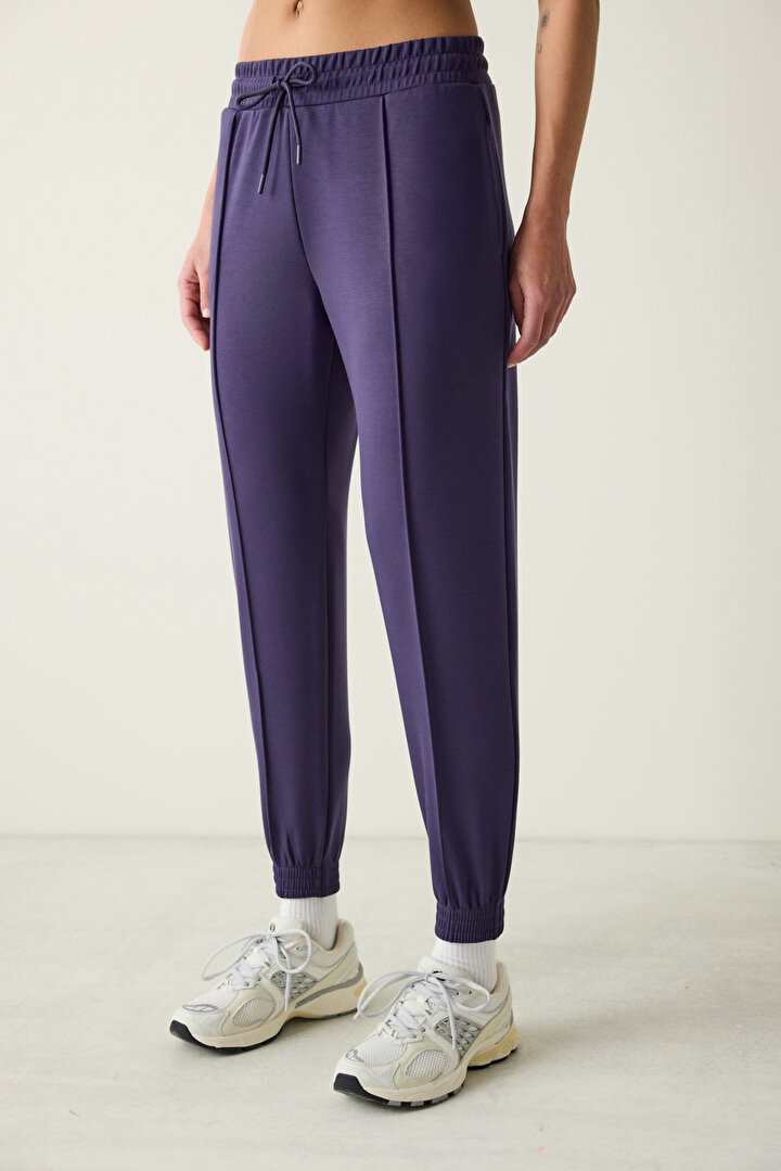 Silky Feel Active Jogger - 1