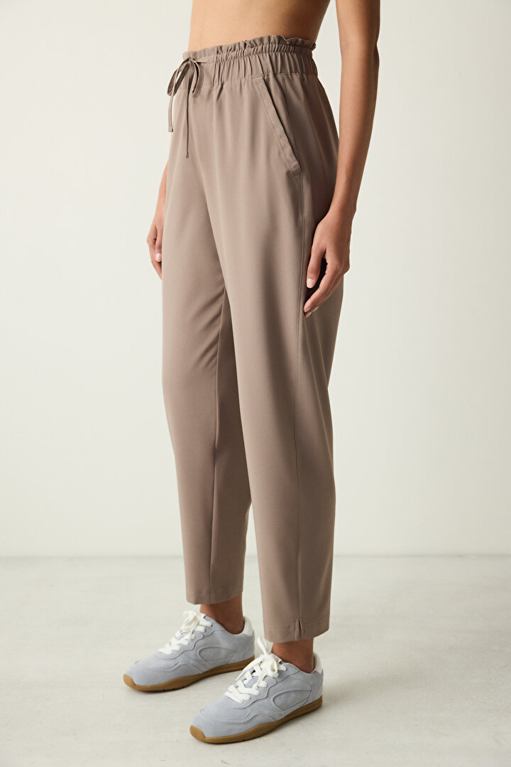 Active Light Mink Jogger - 1