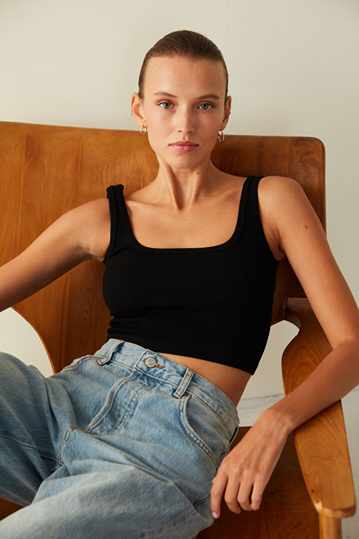 Black Seamless Square Neck Crop Top - 2