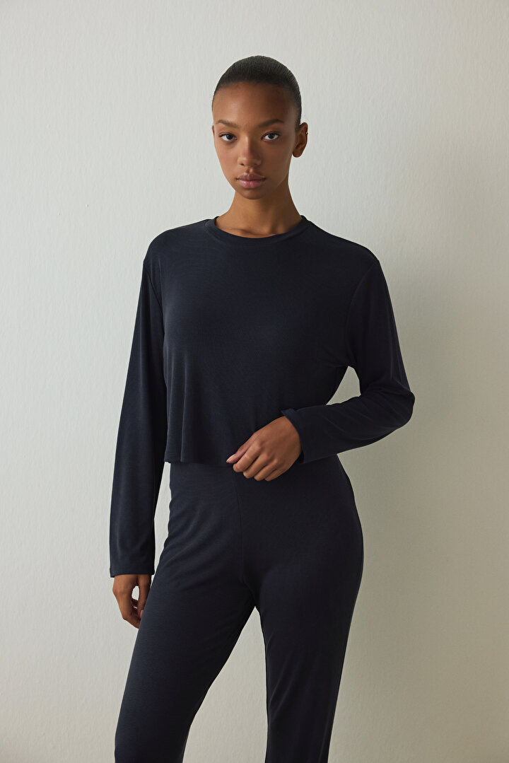 Siyah Bisiklet Yaka Uzun Kollu Fitilli Modal Bol Kesim Crop Üst - 1