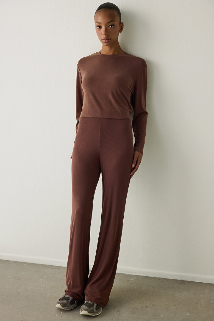 Cappuccino Ribbed Modal Loose Cut Crew Neck Crop Top - 2