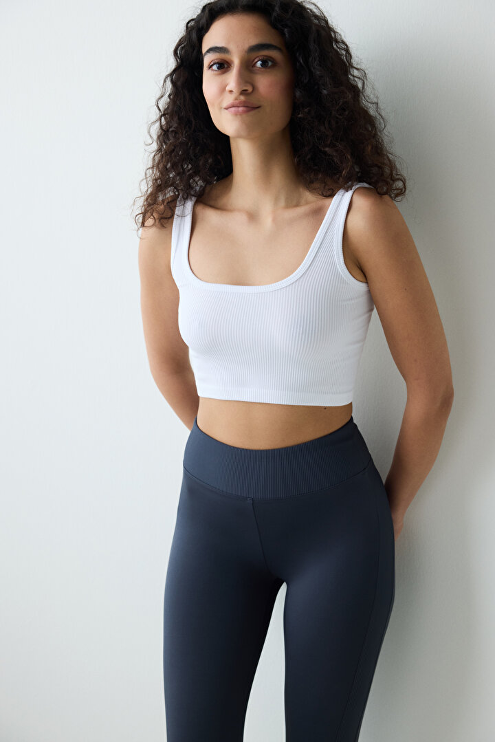 Seamless Square Neck White Crop Top - 1