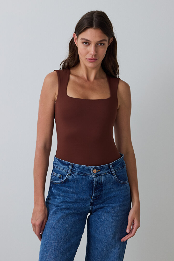 Cappuccino Square Neck Thick Strappy Slim Fit Bodysuit - 1