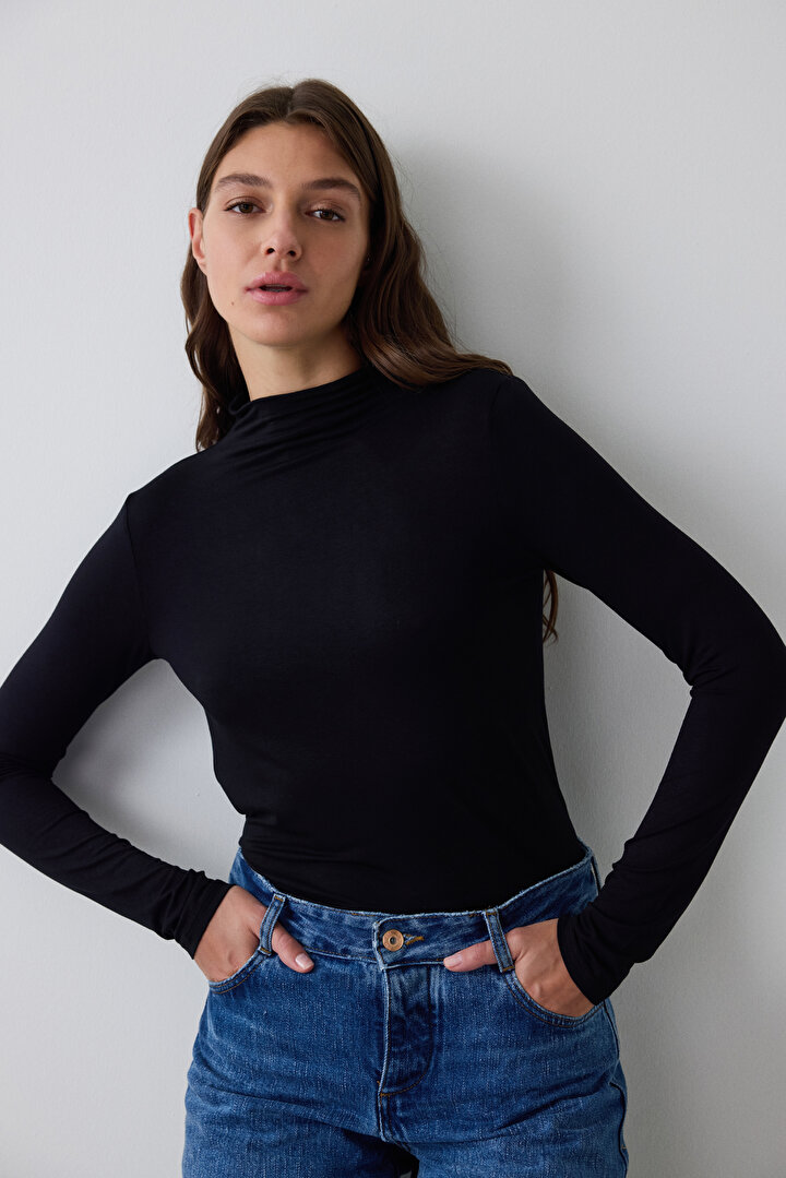 Siyah Yarım Balıkçı Yaka Slim Fit Uzun Kollu Triko - 1