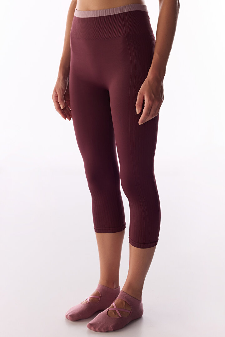 Burgundy Line Waist Seamless Capri Leggings - 2