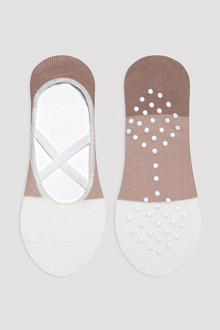 Active Transitive Brown Footsies - 1