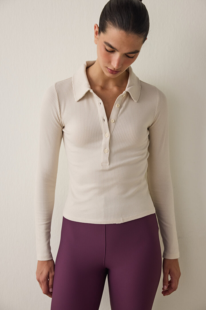 Bej Polo Yaka Düğmeli Uzun Kollu Slim Fit Üst - 1