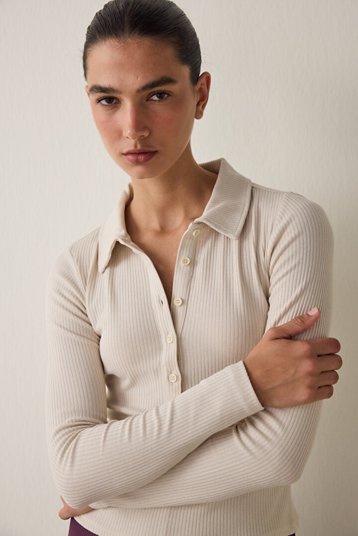 Bej Polo Yaka Düğmeli Uzun Kollu Slim Fit Üst - 2