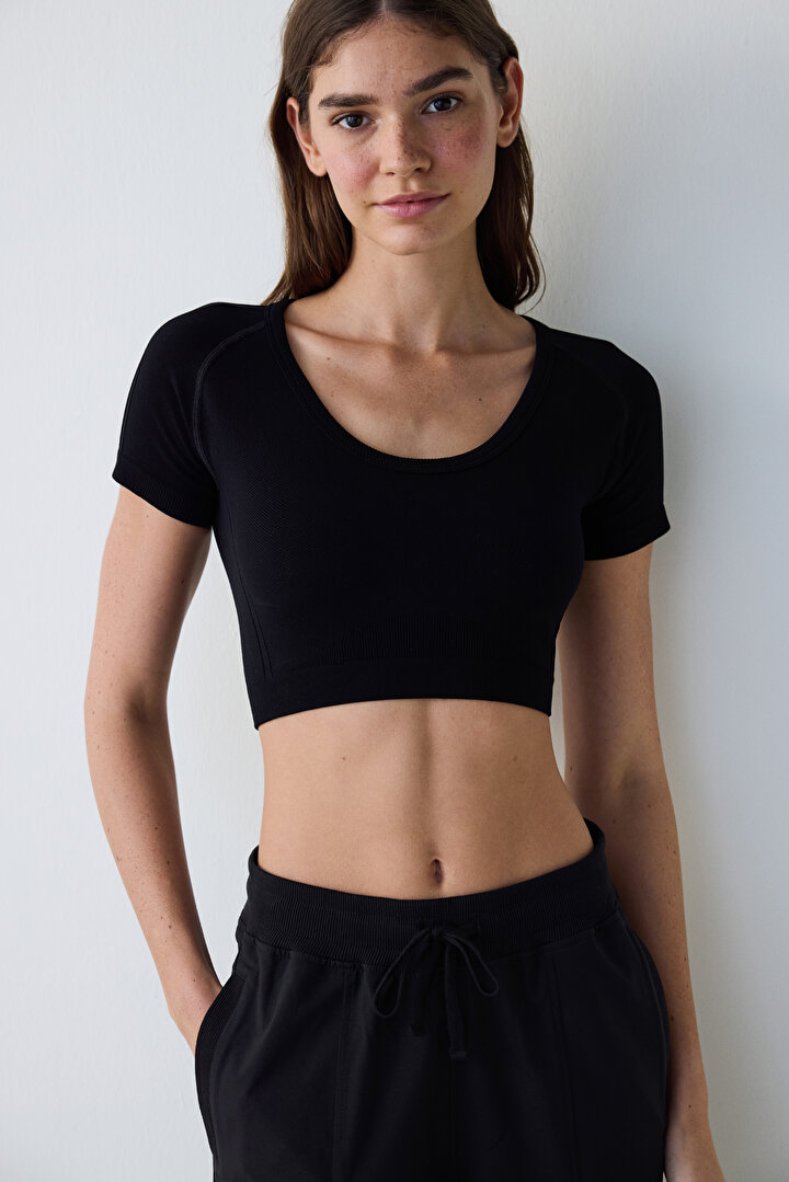 Siyah Dikişsiz Slim Fit Kısa Kollu Crop Spor Üst - 1