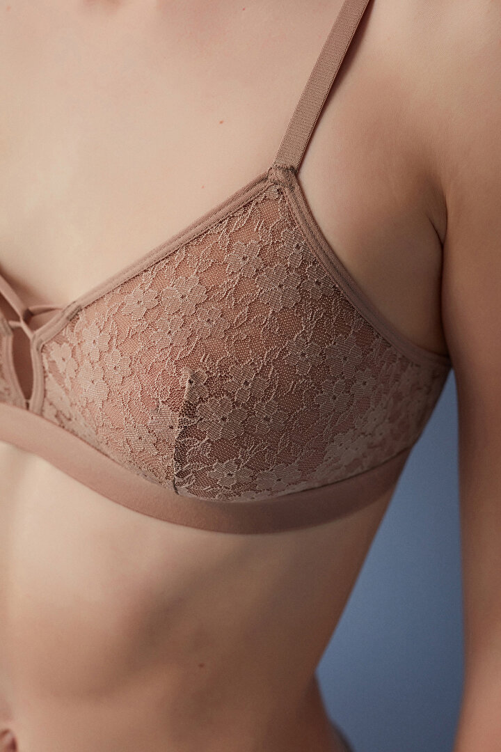 Bg Beige Triangle Banded Lace Bra - 2