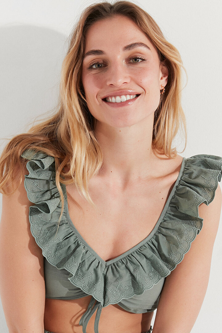 Yeşil Ruffle Brode Üst - 1