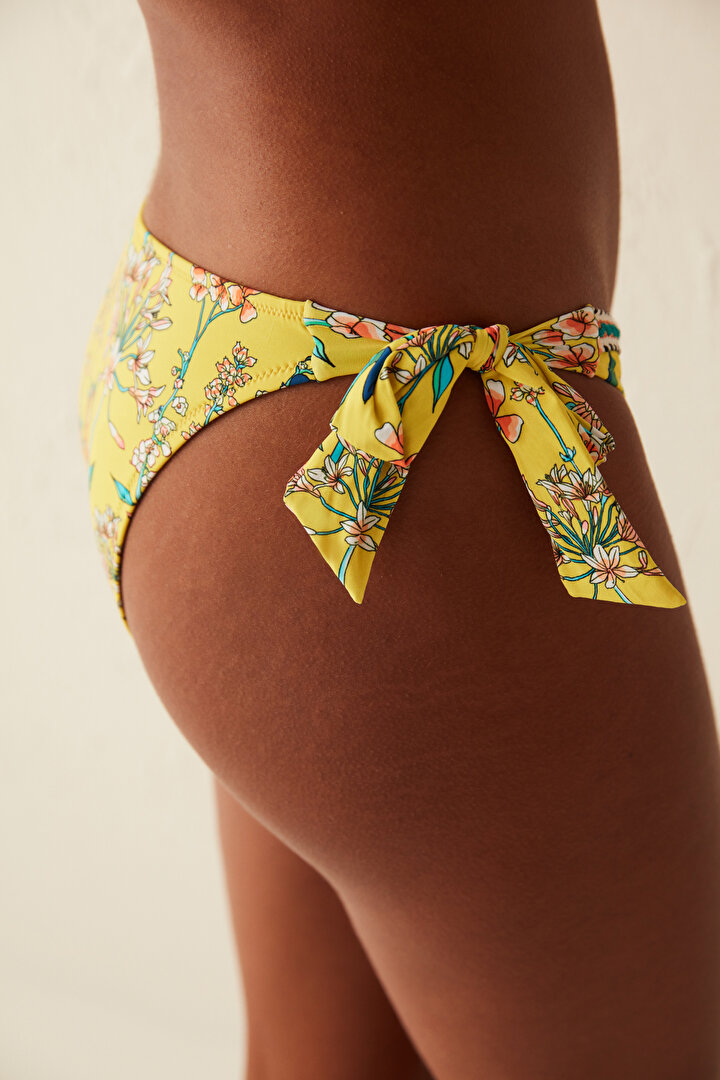 Çok Renkli Yanları Bağlama Detaylı Limonada Brazilian Bikini Altı - 2